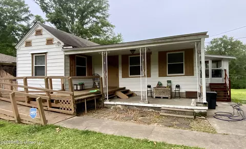 144 Plummer Cir, Jackson, MS 39212