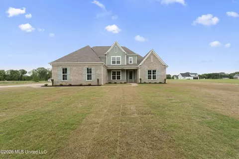 1755 Tributary Dr, Hernando, MS 38632