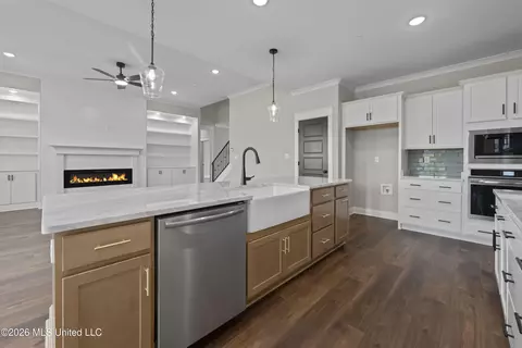 Kitchen - 1755 Tributary Dr, Hernando, MS 38632 photo 1 of 1