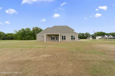 Exterior - 1755 Tributary Dr, Hernando, MS 38632 photo 3 of 5