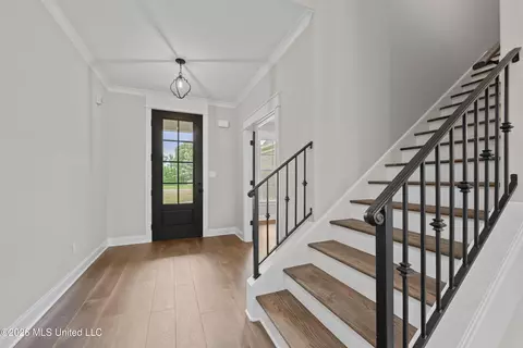 Entry Way - 1755 Tributary Dr, Hernando, MS 38632 photo 1 of 5