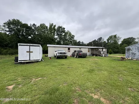 Exterior - 1557 Ramsey Rd, Gloster, MS 39638 photo 9 of 12