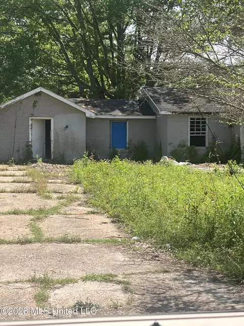1643 Chapman Dr, Jackson, MS 39204