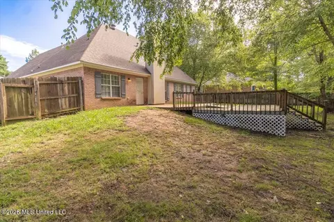 Exterior - 220 Moss Valley Cir, Brandon, MS 39042 photo 5 of 5