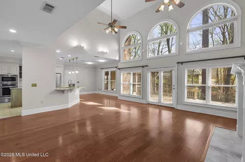Living - 124 Adderley Blvd, Madison, MS 39110 photo 3 of 8
