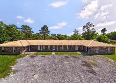 15061 Polk St, Gulfport, MS 39501