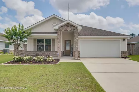 6562 Eastland Cir, Biloxi, MS 39532