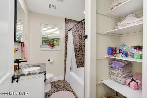 Bath - 101 Olson Ave, Long Beach, MS 39560 photo 4 of 5