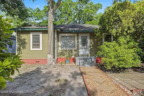 166 Violet St, Biloxi, MS 39531