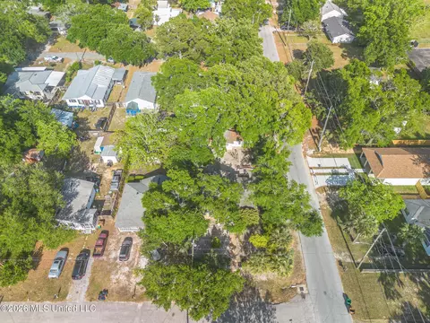 View/Area - 166 Violet St, Biloxi, MS 39531 photo 1 of 3
