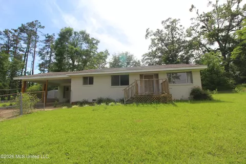 401 Wilson St, Vaiden, MS 39176