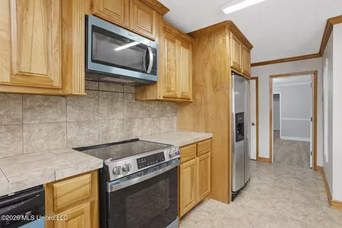 Entry Way - 576 Woodson Dr, Jackson, MS 39206 photo 1 of 1