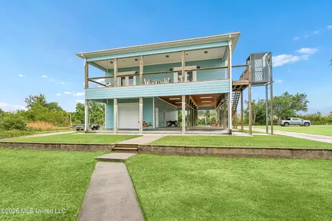4115 Riverside Dr, Pearlington, MS 39572