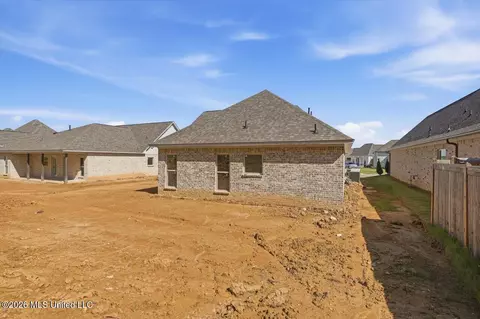 Exterior - 137 Bronson Bnd, Flowood, MS 39232 photo 3 of 4