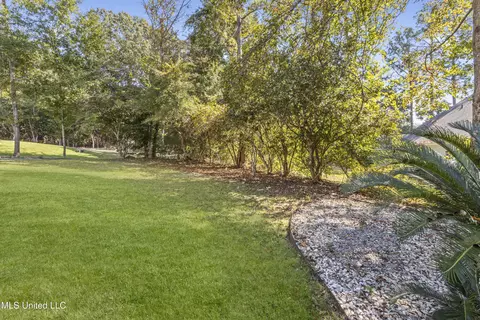 Exterior - 682 Auahi Pl, Diamondhead, MS 39525 photo 11 of 14