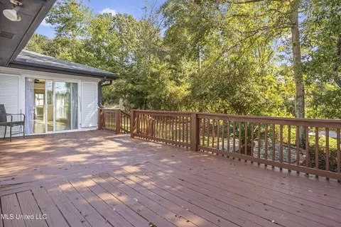 Exterior - 682 Auahi Pl, Diamondhead, MS 39525 photo 6 of 14