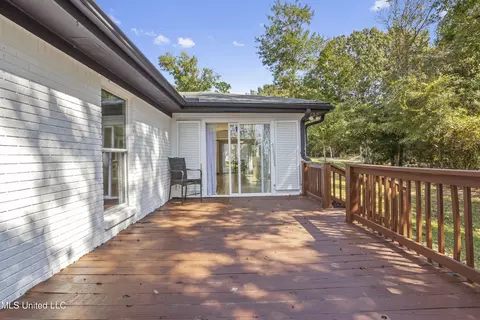 Exterior - 682 Auahi Pl, Diamondhead, MS 39525 photo 4 of 14