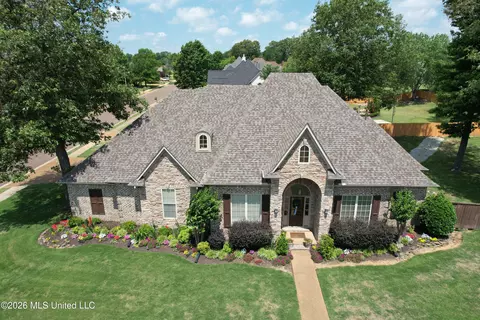 Exterior - 1435 Hillshire Rd, Hernando, MS 38632 photo 2 of 4