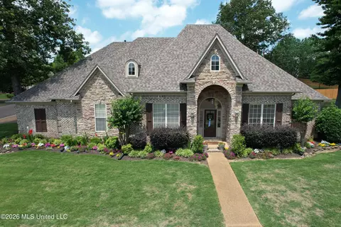 1435 Hillshire Rd, Hernando, MS 38632
