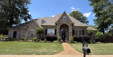 1435 Hillshire Rd, Hernando, MS 38632