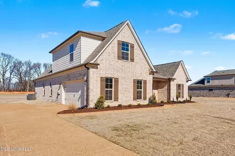 Exterior - 2521 Scott Meadows Ln, Hernando, MS 38632 photo 2 of 6