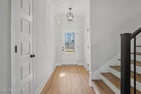 Entry Way - 2521 Scott Meadows Ln, Hernando, MS 38632 photo 1 of 4