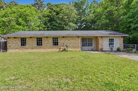 1800 Timber Lane Rd, Gautier, MS 39553