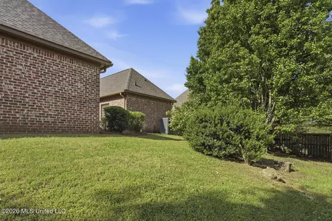 Exterior - 115 Diamondback Ln, Brandon, MS 39047 photo 4 of 5
