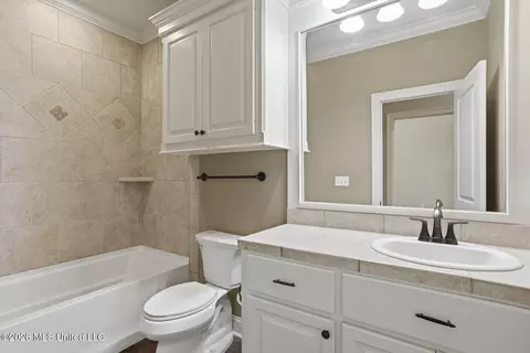 Bath - 115 Diamondback Ln, Brandon, MS 39047 photo 3 of 3