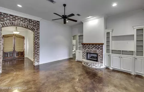 Living - 115 Diamondback Ln, Brandon, MS 39047 photo 1 of 5