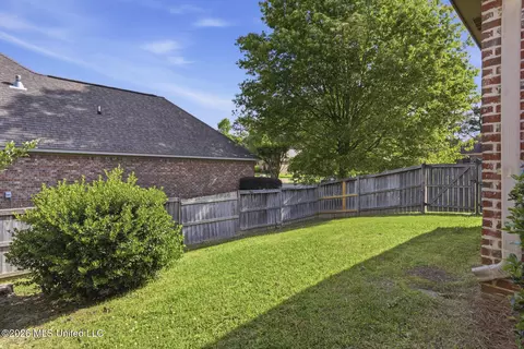 Exterior - 115 Diamondback Ln, Brandon, MS 39047 photo 3 of 5