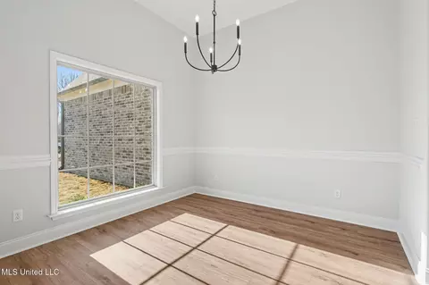 Dining - 2499 Scott Meadows Ln, Hernando, MS 38632 photo 1 of 2
