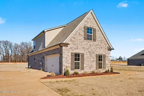 Exterior - 2499 Scott Meadows Ln, Hernando, MS 38632 photo 3 of 5