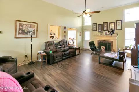 Living - 373 Avalon Way, Brandon, MS 39047 photo 1 of 1