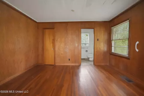 Bedroom - 215 Carmel Ave, Jackson, MS 39204 photo 6 of 8