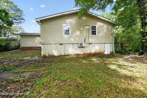 Exterior - 118 Kildare, Jackson, MS 39209 photo 4 of 6
