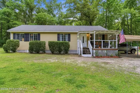 198 Leffler Rd, Hattiesburg, MS 39401