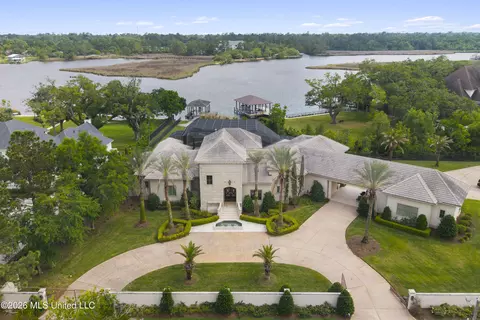 10800 Waterside Dr, Gulfport, MS 39503