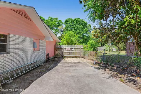 1523 E 2nd St, Pass Christian, MS 39571 photo 26