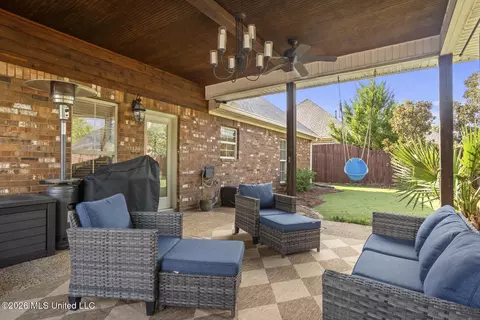 Exterior - 164 Regatta Dr, Brandon, MS 39047 photo 4 of 5