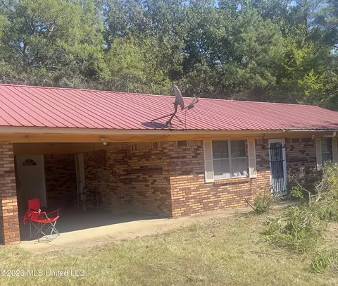 1533 Ccc Line Rd, West Point, MS 39773 photo 3
