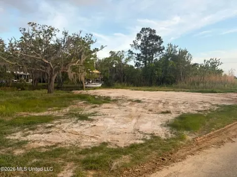 4301 Riverside Dr, Pearlington, MS 39572