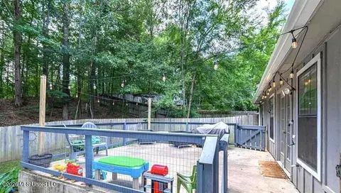 Exterior - 309 Stonecastle Dr, Brandon, MS 39047 photo 3 of 4
