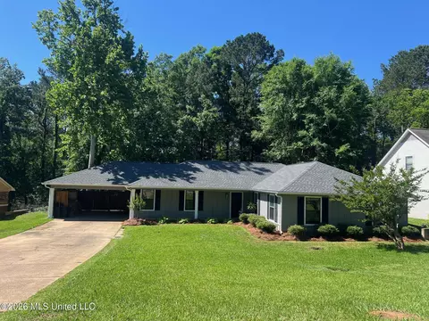 309 Stonecastle Dr, Brandon, MS 39047