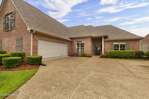 Exterior - 101 Marion Dr, Clinton, MS 39056 photo 3 of 5