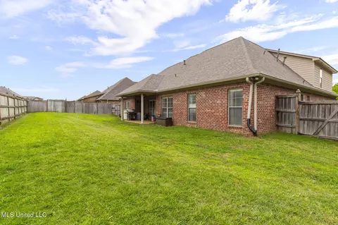 Exterior - 101 Marion Dr, Clinton, MS 39056 photo 5 of 5