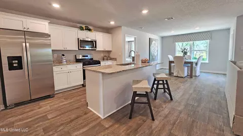 83 Kings Crossing Dr, Lucedale, MS 39452