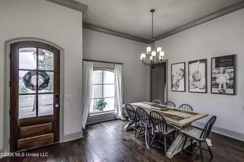 Dining - 612 Macbeth St, Brandon, MS 39047 photo 1 of 3