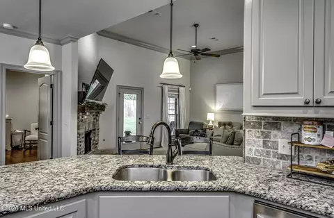 Kitchen - 612 Macbeth St, Brandon, MS 39047 photo 6 of 7
