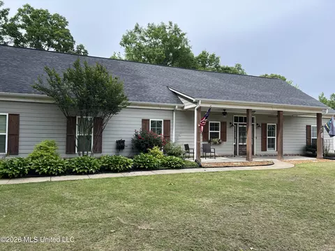 203 Polo Run Cv, Byhalia, MS 38611